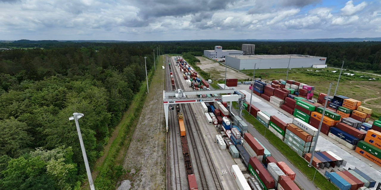 Kombi Terminal Burghausen – so kommen Container auf die Schiene