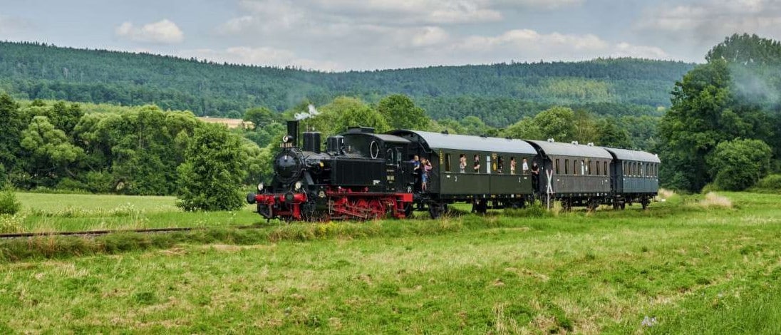 Freilandmuseum Fladungen: Modelleisenbahnbetrieb und historische Züge