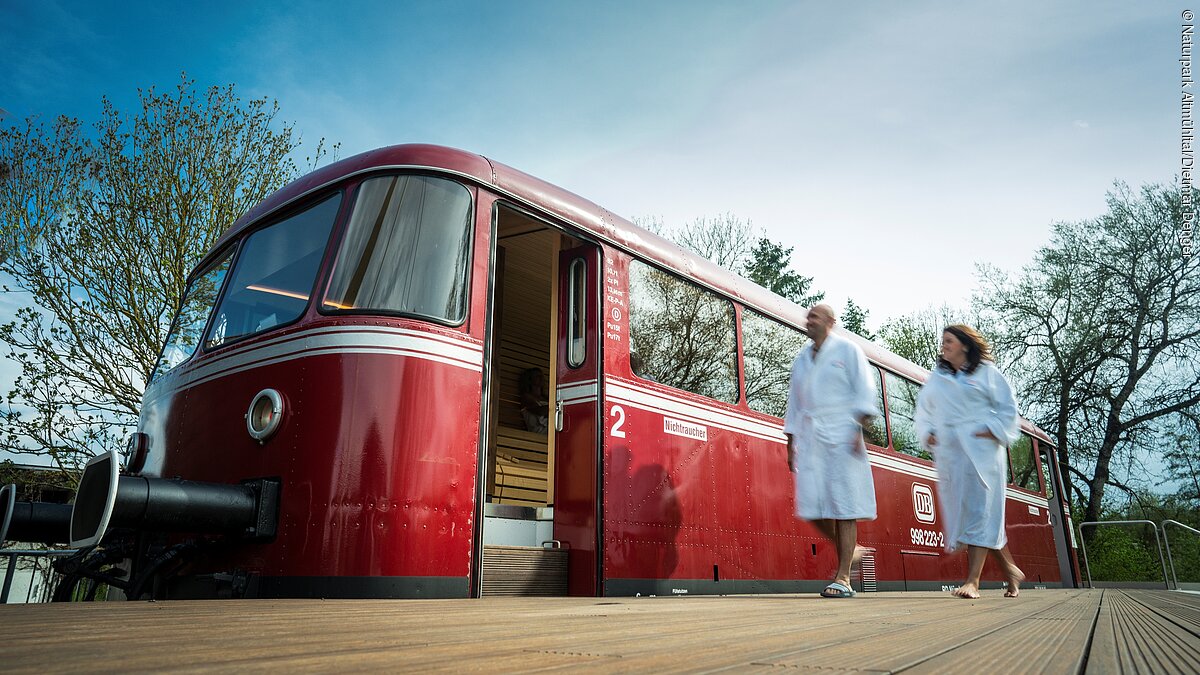 Sauna im Schienenbus in der Saunalandschaft der Altmühltherme Treuchtlingen